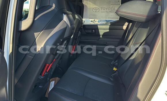 Acheter Occasion Voiture Toyota Tacoma Blanc à N'Djamena, Chari-Baguirmi Acheter Occasion Voiture Toyota Tacoma Blanc à N'Djamena, Chari-Baguirmi
