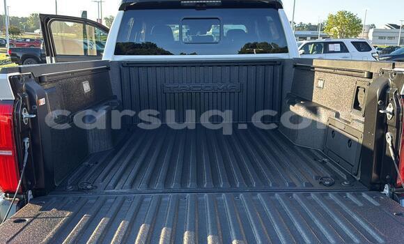 Acheter Occasion Voiture Toyota Tacoma Blanc à N'Djamena, Chari-Baguirmi Acheter Occasion Voiture Toyota Tacoma Blanc à N'Djamena, Chari-Baguirmi