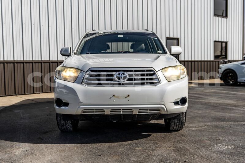 Big with watermark toyota highlander chari baguirmi n djamena 4222