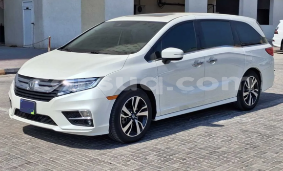 Acheter Occasion Voiture Honda Odyssey Blanc à N'Djamena, Chari-Baguirmi