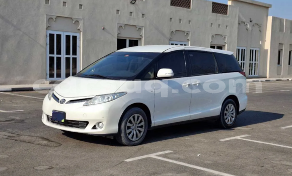 Acheter Occasion Voiture Toyota Previa Blanc à N'Djamena, Chari-Baguirmi