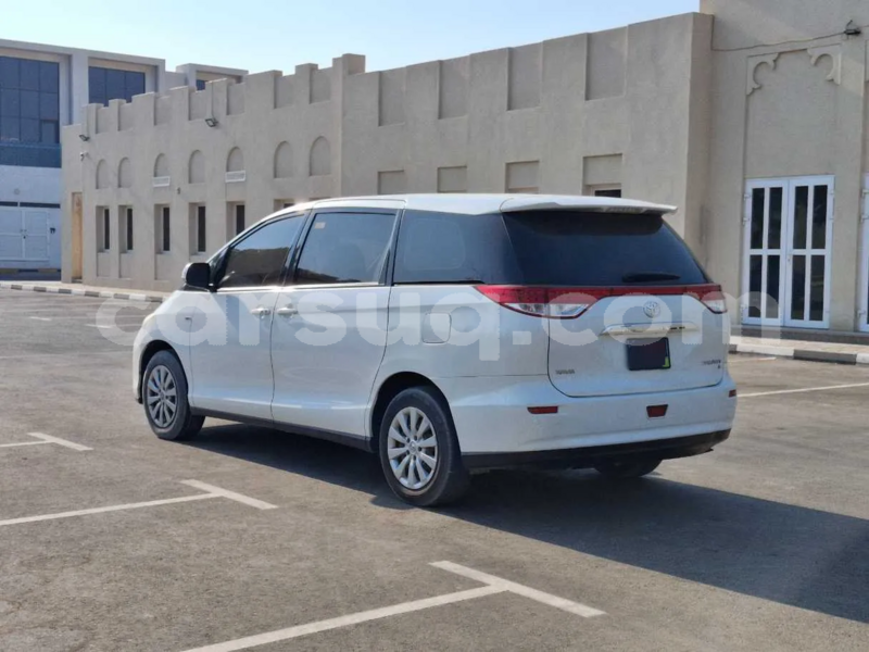 Big with watermark toyota previa chari baguirmi n djamena 4253