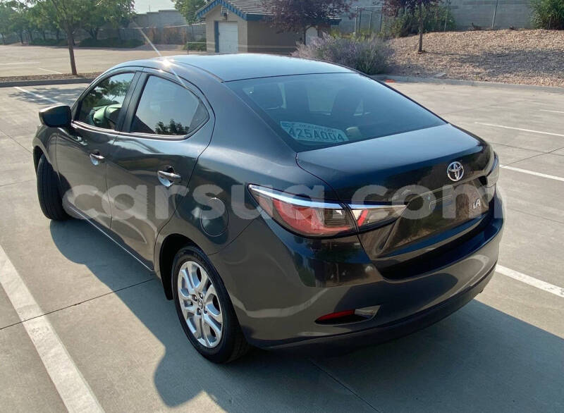 Big with watermark toyota yaris chari baguirmi n djamena 4255