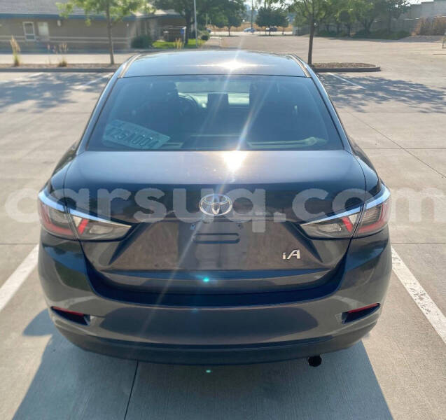 Big with watermark toyota yaris chari baguirmi n djamena 4255