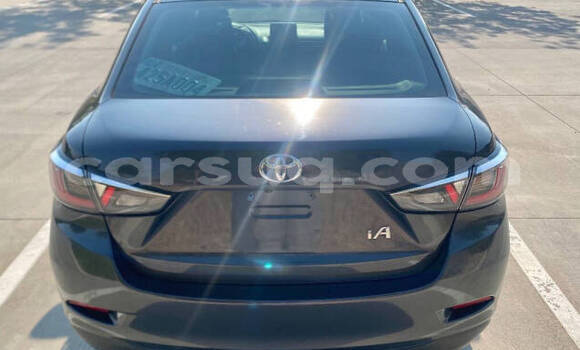 Acheter Occasion Voiture Toyota Yaris Noir à N'Djamena, Chari-Baguirmi Acheter Occasion Voiture Toyota Yaris Noir à N'Djamena, Chari-Baguirmi