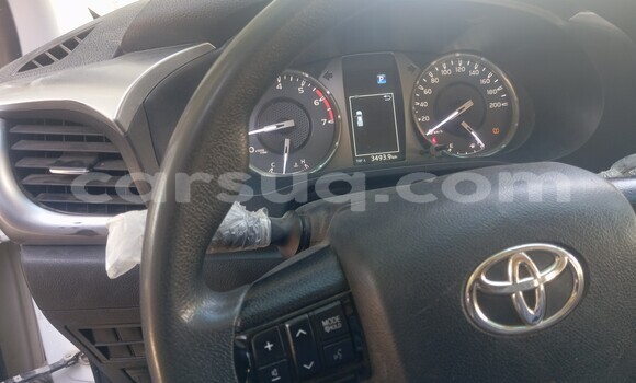 Acheter Occasion Voiture ZX Admiral Blanc à N'Djamena, Chari-Baguirmi Acheter Occasion Voiture ZX Admiral Blanc à N'Djamena, Chari-Baguirmi