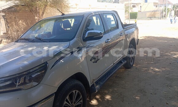 Acheter Occasion Voiture ZX Admiral Blanc à N'Djamena, Chari-Baguirmi Acheter Occasion Voiture ZX Admiral Blanc à N'Djamena, Chari-Baguirmi