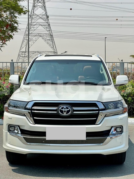 Big with watermark toyota land cruiser borkou region faya largeau 4266