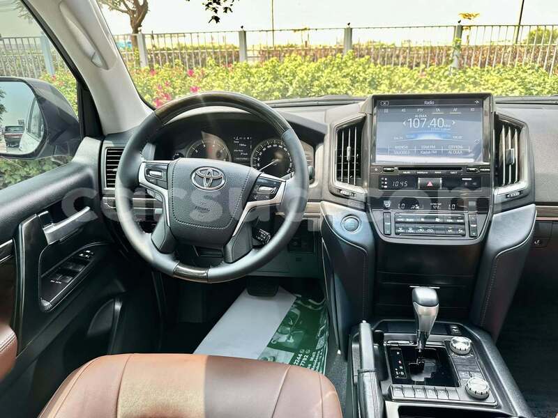 Big with watermark toyota land cruiser borkou region faya largeau 4266