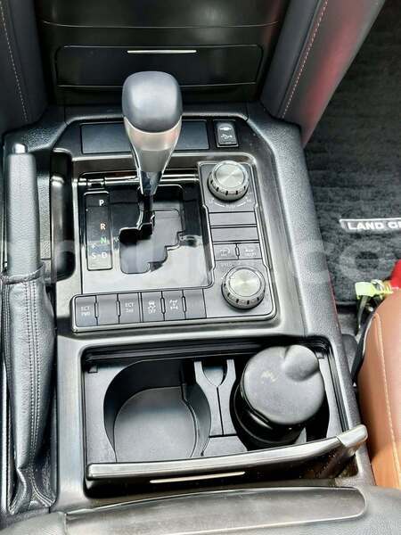 Big with watermark toyota land cruiser borkou region faya largeau 4266