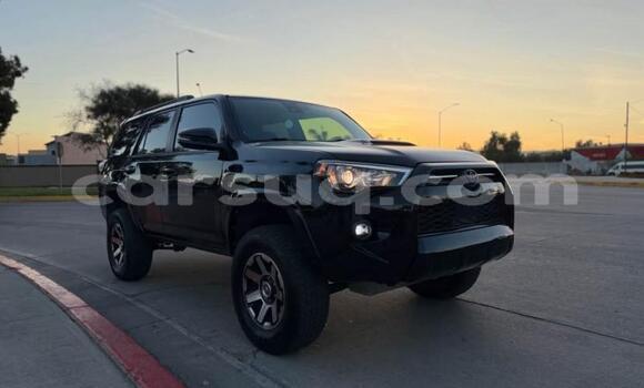 Acheter Occasion Voiture Toyota 4Runner Noir à N'Djamena, Chari-Baguirmi