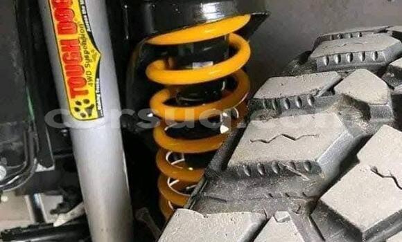 Acheter Occasion Voiture Toyota Land Cruiser Beige à Moundou, Logone Occidental Region Acheter Occasion Voiture Toyota Land Cruiser Beige à Moundou, Logone Occidental Region