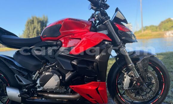 Acheter Occasion Moto Ducati Streetfighter Noir à Abou Deia, Salamat Acheter Occasion Moto Ducati Streetfighter Noir à Abou Deia, Salamat