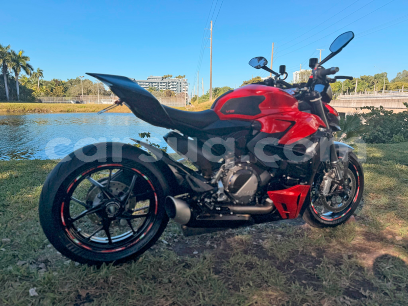 Big with watermark ducati streetfighter salamat abou deia 4287