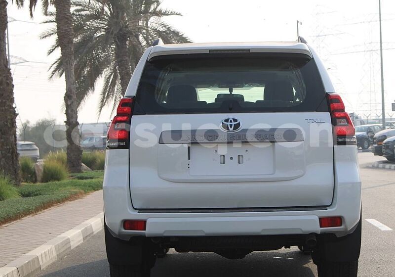 Big with watermark toyota land cruiser prado chari baguirmi n djamena 4295