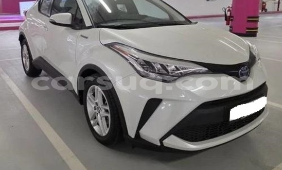Acheter Occasion Voiture Toyota C-HR Blanc à N'Djamena, Chari-Baguirmi