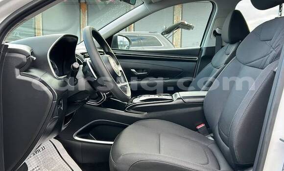 Acheter Occasion Voiture Hyundai Tucson Blanc à N'Djamena, Chari-Baguirmi Acheter Occasion Voiture Hyundai Tucson Blanc à N'Djamena, Chari-Baguirmi