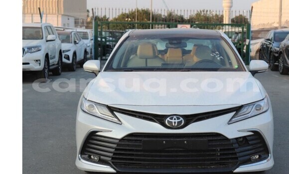 Acheter Occasion Voiture Toyota Camry Blanc à N'Djamena, Chari-Baguirmi