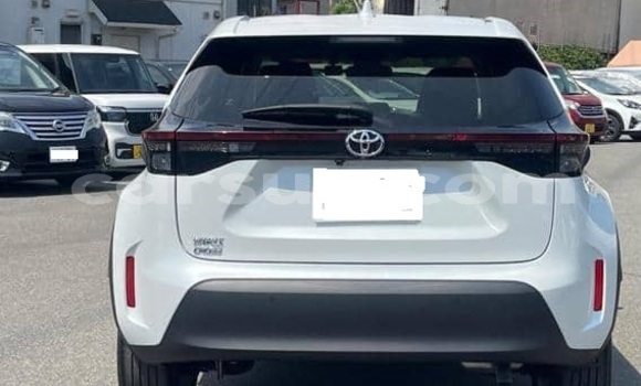 Acheter Occasion Voiture Toyota Yaris Blanc à Goz Beïda, Ouaddai Region Acheter Occasion Voiture Toyota Yaris Blanc à Goz Beïda, Ouaddai Region