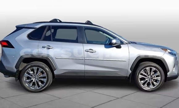 Acheter Occasion Voiture Toyota RAV4 Gris à N'Djamena, Chari-Baguirmi Acheter Occasion Voiture Toyota RAV4 Gris à N'Djamena, Chari-Baguirmi