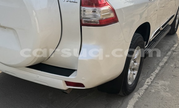 Acheter Occasion Voiture Toyota Land Cruiser Prado Blanc à N'Djamena, Chari-Baguirmi Acheter Occasion Voiture Toyota Land Cruiser Prado Blanc à N'Djamena, Chari-Baguirmi