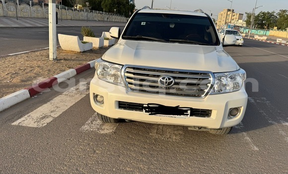 Acheter Occasion Voiture Toyota Land Cruiser Blanc à N'Djamena, Chari-Baguirmi