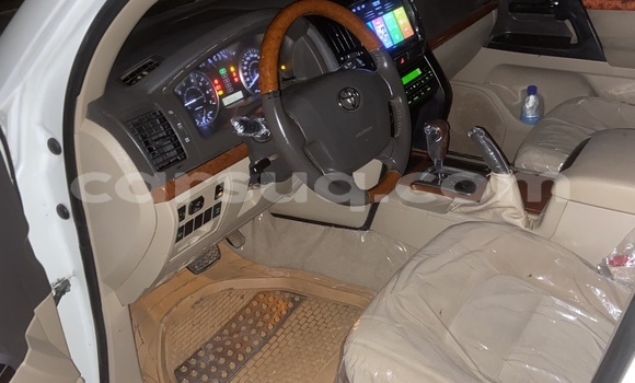 Acheter Occasion Voiture Toyota Land Cruiser Blanc à N'Djamena, Chari-Baguirmi Acheter Occasion Voiture Toyota Land Cruiser Blanc à N'Djamena, Chari-Baguirmi