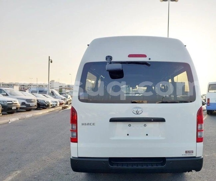 Big with watermark toyota hiace chari baguirmi n djamena 4326