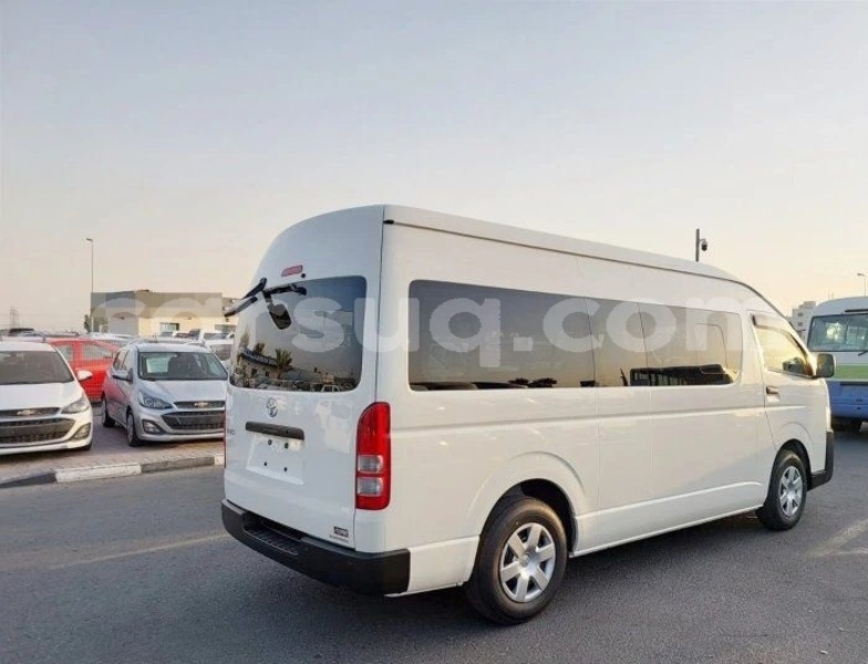 Big with watermark toyota hiace chari baguirmi n djamena 4326