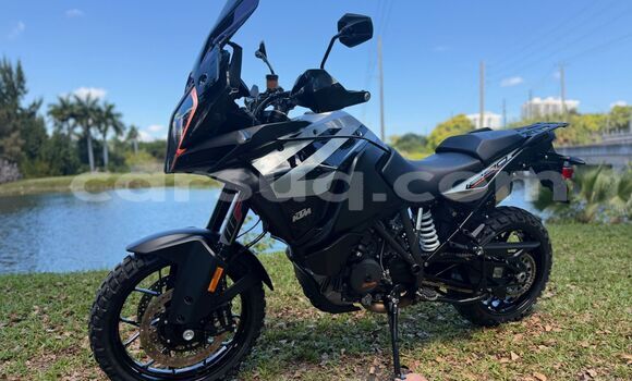 Acheter Occasion Moto KTM ADVENTURE Noir à Abéché, Ouaddai Region Acheter Occasion Moto KTM ADVENTURE Noir à Abéché, Ouaddai Region