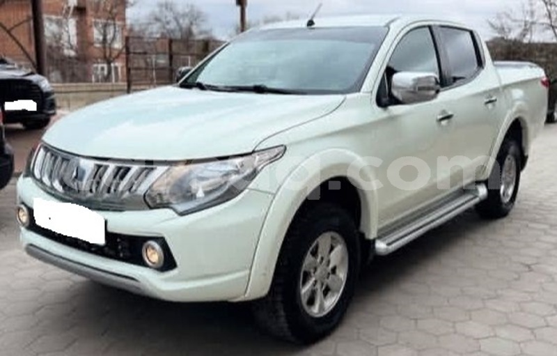 Big with watermark mitsubishi l200 chari baguirmi n djamena 4349