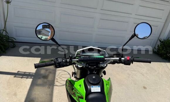 Buy Used Kawasaki KLX Green Bike in N'Djamena in Chari-Baguirmi Buy Used Kawasaki KLX Green Bike in N'Djamena in Chari-Baguirmi