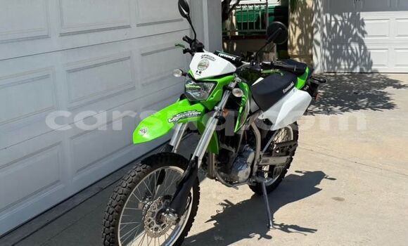 Buy Used Kawasaki KLX Green Bike in N'Djamena in Chari-Baguirmi Buy Used Kawasaki KLX Green Bike in N'Djamena in Chari-Baguirmi