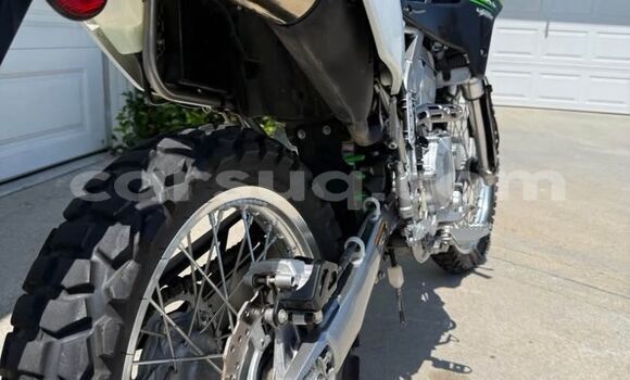 Buy Used Kawasaki KLX Green Bike in N'Djamena in Chari-Baguirmi Buy Used Kawasaki KLX Green Bike in N'Djamena in Chari-Baguirmi