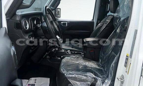 Acheter Occasion Voiture Jeep Wrangler Blanc à N'Djamena, Chari-Baguirmi Acheter Occasion Voiture Jeep Wrangler Blanc à N'Djamena, Chari-Baguirmi
