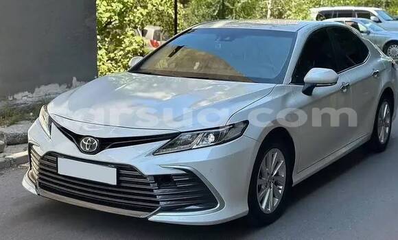 Acheter Occasion Voiture Toyota Camry Blanc à N'Djamena, Chari-Baguirmi Acheter Occasion Voiture Toyota Camry Blanc à N'Djamena, Chari-Baguirmi