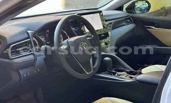 Acheter Occasion Voiture Toyota Camry Blanc à N'Djamena, Chari-Baguirmi Acheter Occasion Voiture Toyota Camry Blanc à N'Djamena, Chari-Baguirmi
