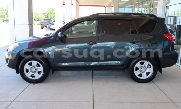 Acheter Occasion Voiture Toyota RAV4 Noir à N'Djamena, Chari-Baguirmi Acheter Occasion Voiture Toyota RAV4 Noir à N'Djamena, Chari-Baguirmi