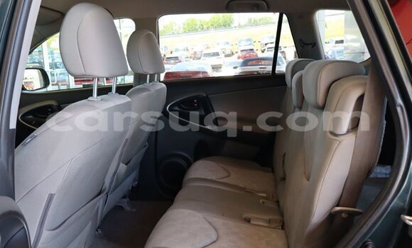Acheter Occasion Voiture Toyota RAV4 Noir à N'Djamena, Chari-Baguirmi Acheter Occasion Voiture Toyota RAV4 Noir à N'Djamena, Chari-Baguirmi
