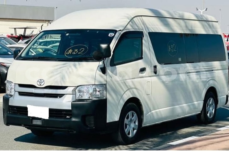 Big with watermark toyota hiace chari baguirmi n djamena 4373