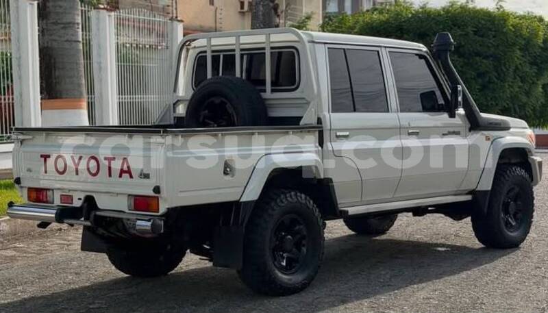 Big with watermark toyota land cruiser chari baguirmi n djamena 4375