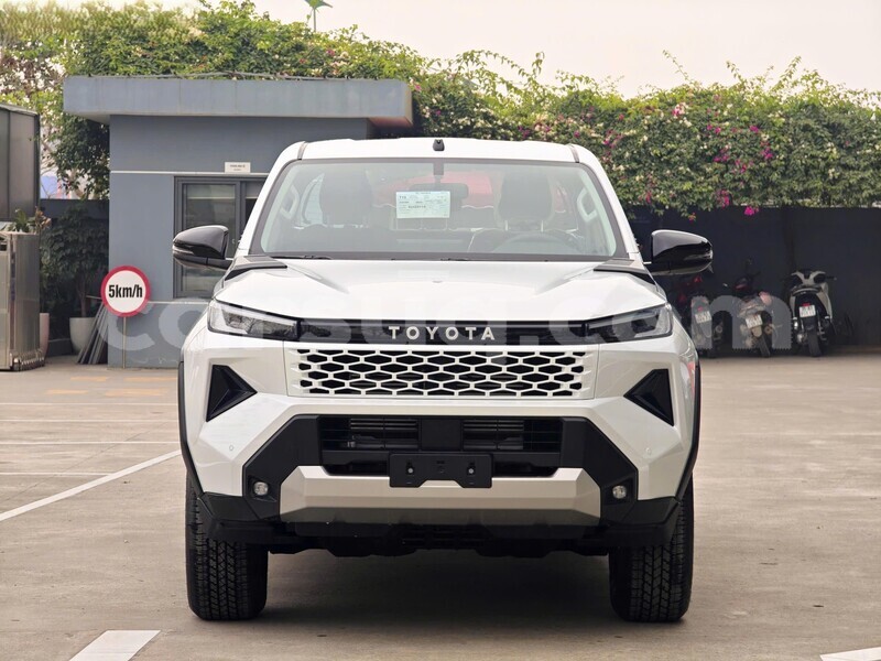 Big with watermark toyota hilux chari baguirmi n djamena 4377
