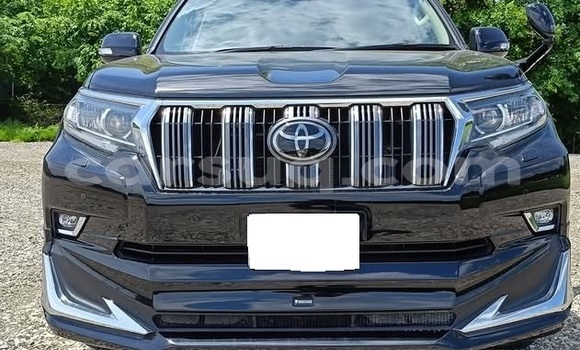 Acheter Occasion Voiture Toyota Land Cruiser Prado Noir à N'Djamena, Chari-Baguirmi