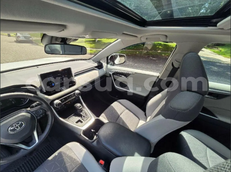 Big with watermark toyota rav4 chari baguirmi bokoro 4397