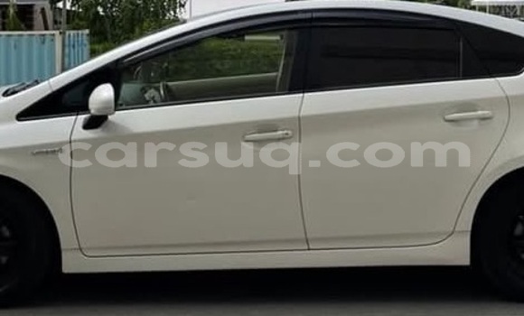 Buy Used Toyota Prius White Car in N'Djamena in Chari-Baguirmi Buy Used Toyota Prius White Car in N'Djamena in Chari-Baguirmi