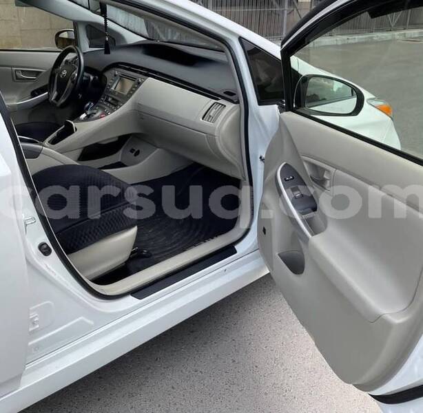 Big with watermark toyota prius chari baguirmi n djamena 4398