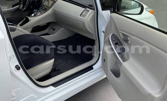 Buy Used Toyota Prius White Car in N'Djamena in Chari-Baguirmi Buy Used Toyota Prius White Car in N'Djamena in Chari-Baguirmi