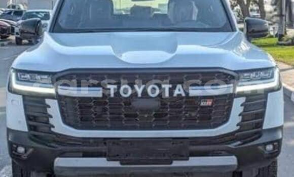 Buy Used Toyota Land Cruiser White Car in N'Djamena in Chari-Baguirmi Buy Used Toyota Land Cruiser White Car in N'Djamena in Chari-Baguirmi