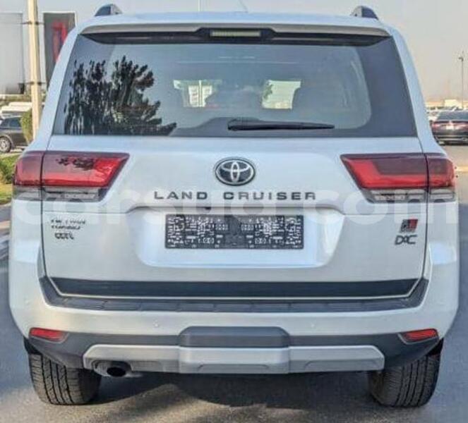 Big with watermark toyota land cruiser chari baguirmi n djamena 4400