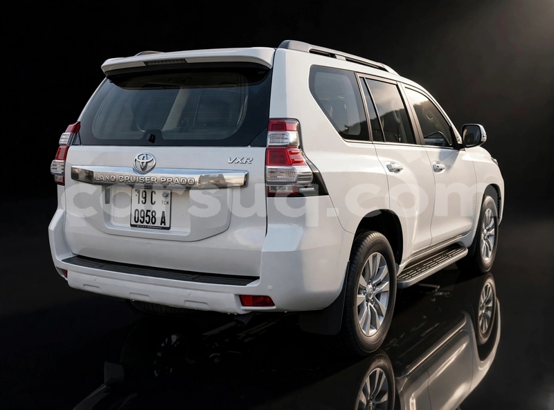 Big with watermark toyota prado chari baguirmi n djamena 4414
